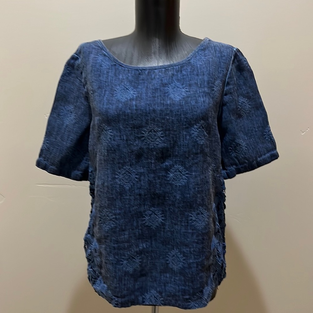 Chicos blue embroidered top size 1